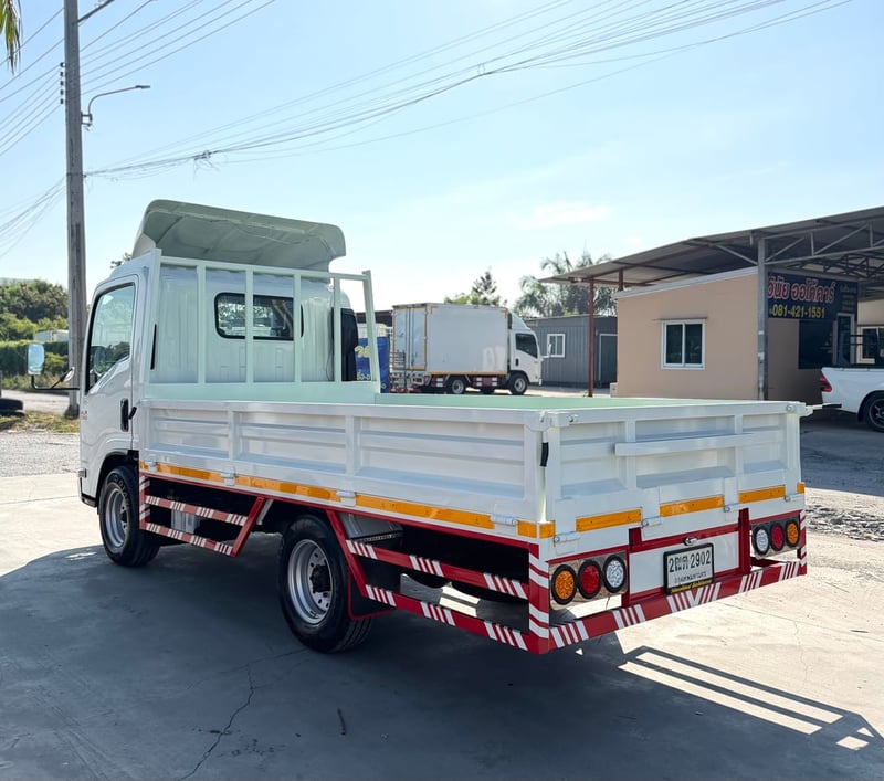ISUZU NLR 130 แรงม้า รถบรรทุก 4 ล้อไม่ติดเวลา กระบะเหล็ก ปี2018 ISUZU NLR 130 แรงม้า รถบรรทุก 4 ล้อไม่ติดเวลา กระบะเหล็ก ปี2018