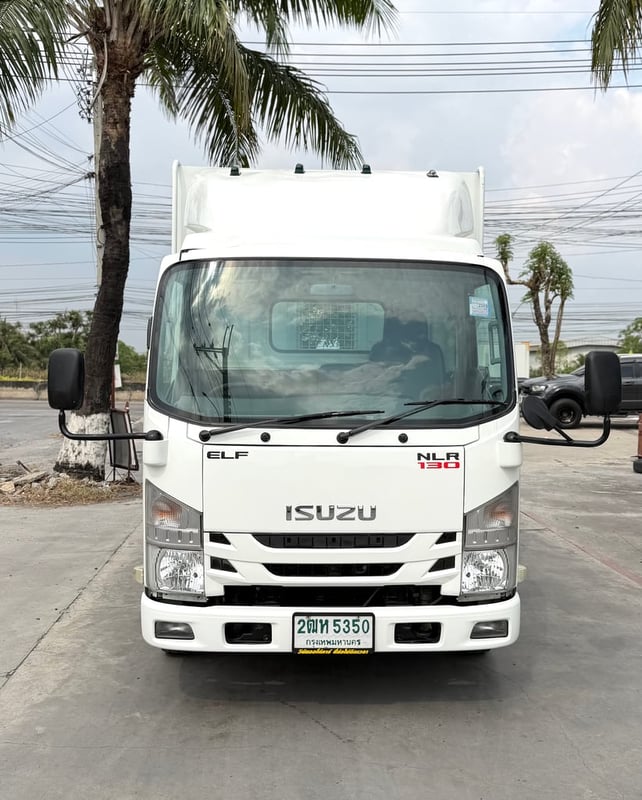 รถ ISUZU NLR 130 แรง ปี 2563   รถห้างแท้  (4 ล้อไม่ติดเวลา) มือเดียว สวยมาก กะบะคอกสูง ยาว 3.50 ม.กว้าง 1.90 ม.