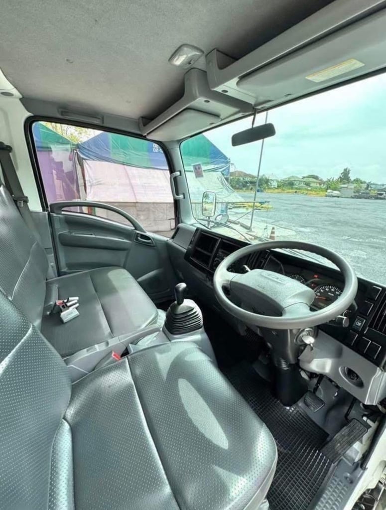 รถ ISUZU NLR 130 แรง ปี 2563  รถห้างแท้ (4 ล้อไม่ติดเวลา) รุ่นใหม่ ไมล์น้อย 