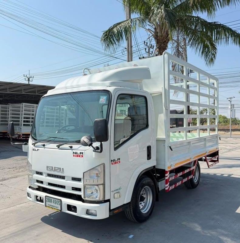 ISUZU NLR 130 แรงม้า รถบรรทุก 4 ล้อไม่ติดเวลา กระบะเหล็กคอกสูง ปี 2561 ISUZU NLR 130 แรงม้า รถบรรทุก 4 ล้อไม่ติดเวลา กระบะเหล็กคอกสูง ปี 2561