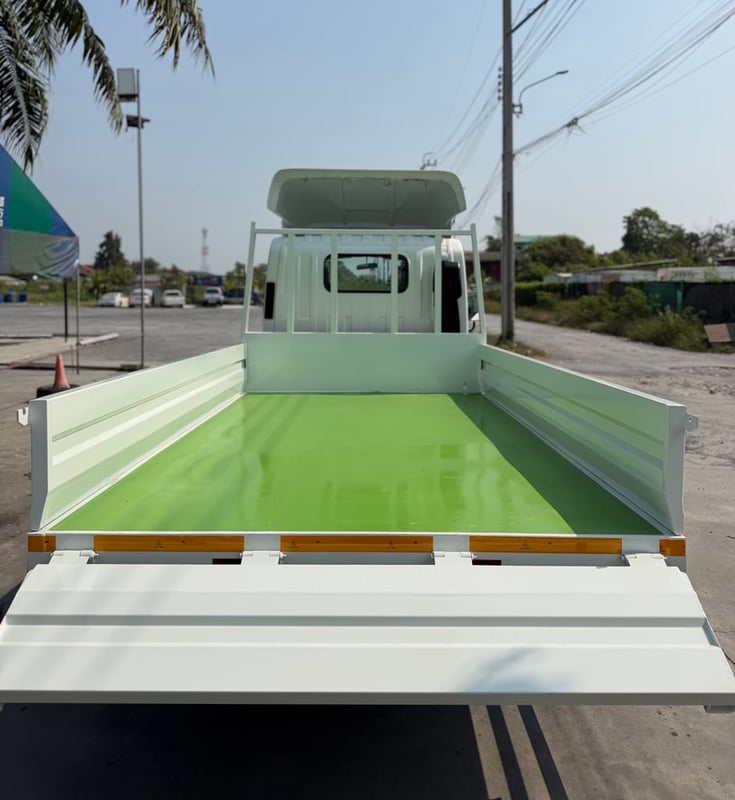 ISUZU NLR 130 แรงม้า ปี 2562 รถบรรทุก 4 ล้อไม่ติดเวลา กระบะเหล็ก ยาว 3.50 ม.