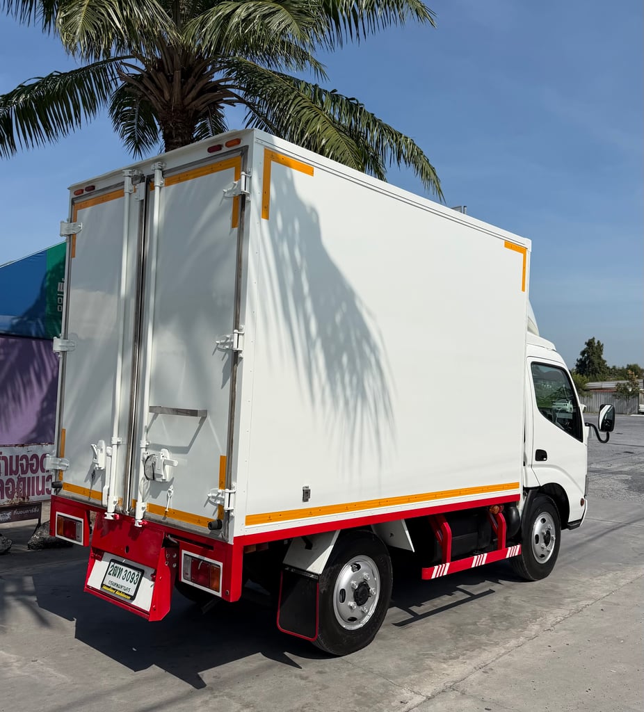 HINO XZU 136แรงม้า รถบรรทุก 4ล้อ ตู้แห้ง ปี2018 เลขไมล์ 84,000 กม.