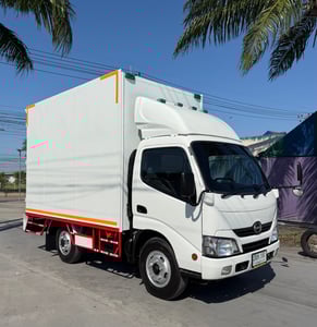 HINO XZU 136แรงม้า รถบรรทุก 4ล้อไม่ติดเวลา ตู้แห้ง ปี2020 HINO XZU 136แรงม้า รถบรรทุก 4ล้อไม่ติดเวลา ตู้แห้ง ปี2020
