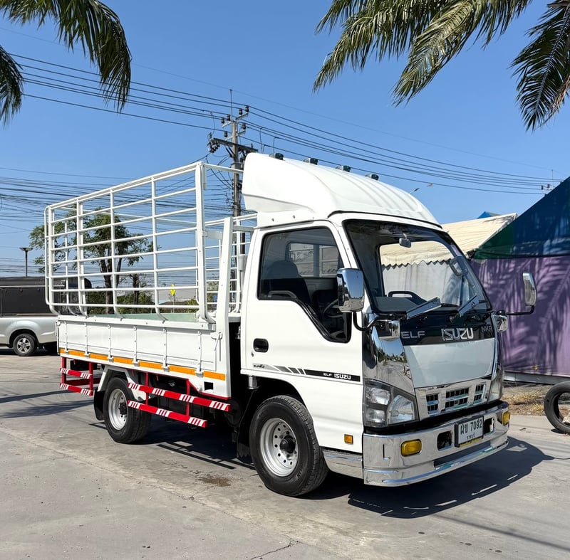 ISUZU NKR 100แรงม้า รถบรรทุก 4ล้อ กระบะคอกสูง ปี2006