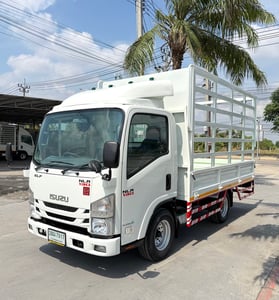 รถ ISUZU NLR 130 แรง ปี 2562  รถห้างแท้ (4 ล้อไม่ติดเวลา)  กะบะคอกสูง ยาว 3.50 ม.กว้าง 1.90 ม. มือเดียว สวยมาก