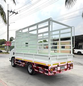 รถ ISUZU NLR 130 แรง ปี 2563   รถห้างแท้  (4 ล้อไม่ติดเวลา) มือเดียว สวยมาก กะบะคอกสูง ยาว 3.50 ม.กว้าง 1.90 ม.