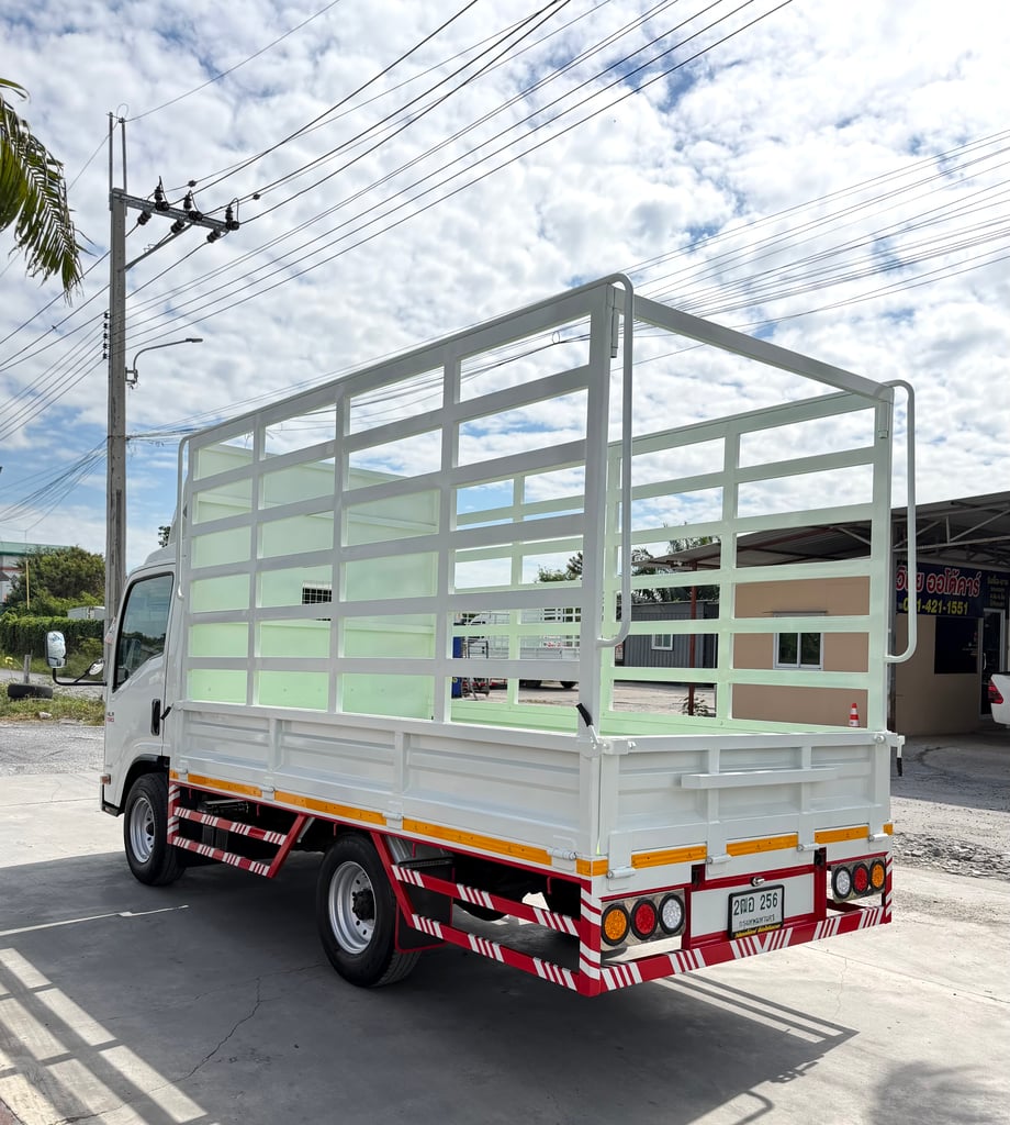 รถ ISUZU NLR 130 แรง ปี 2563  รถห้างแท้ )  มือเดียว สวยมาก  กะบะเหล็กคอกสูง  ยาว 3.50 ม.กว้าง 1.90 ม.