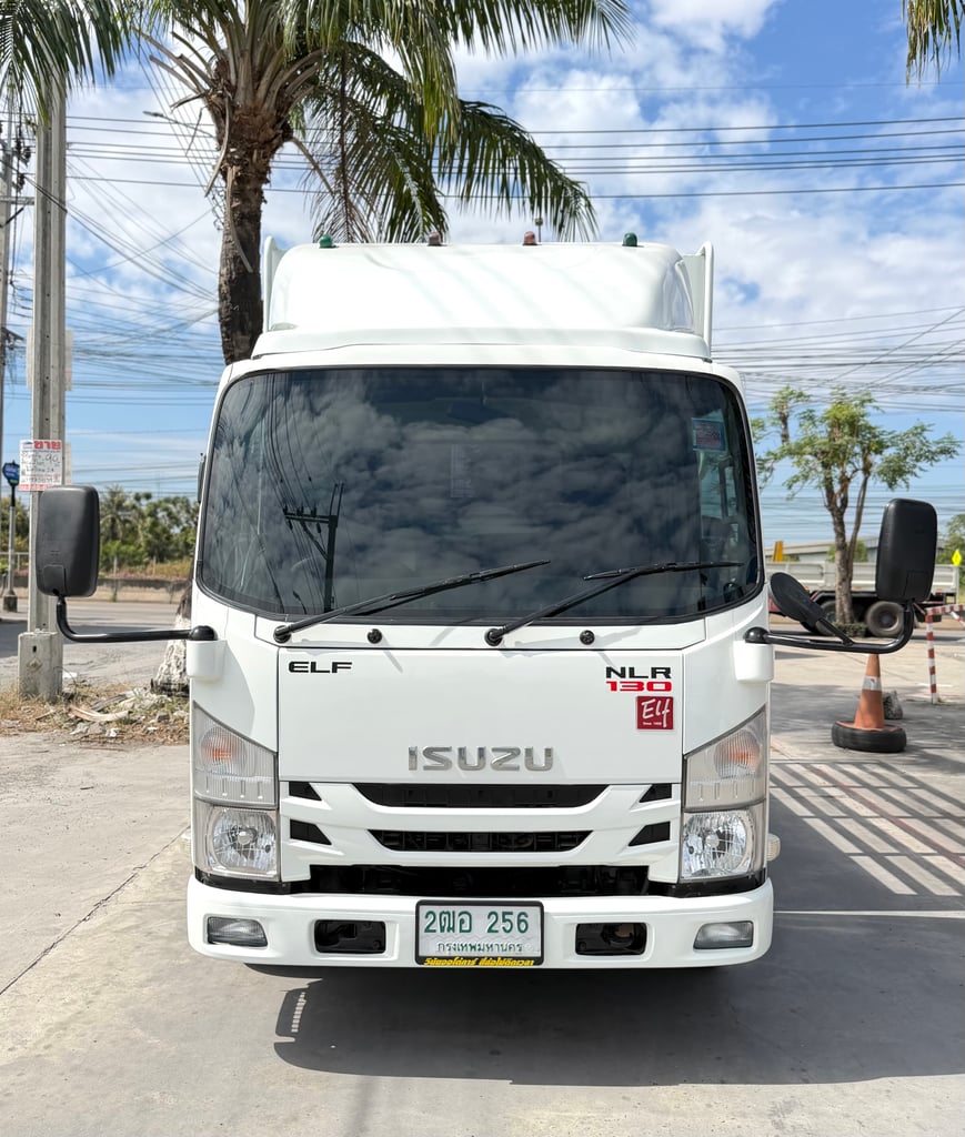 รถ ISUZU NLR 130 แรง ปี 2563  รถห้างแท้ )  มือเดียว สวยมาก  กะบะเหล็กคอกสูง  ยาว 3.50 ม.กว้าง 1.90 ม.