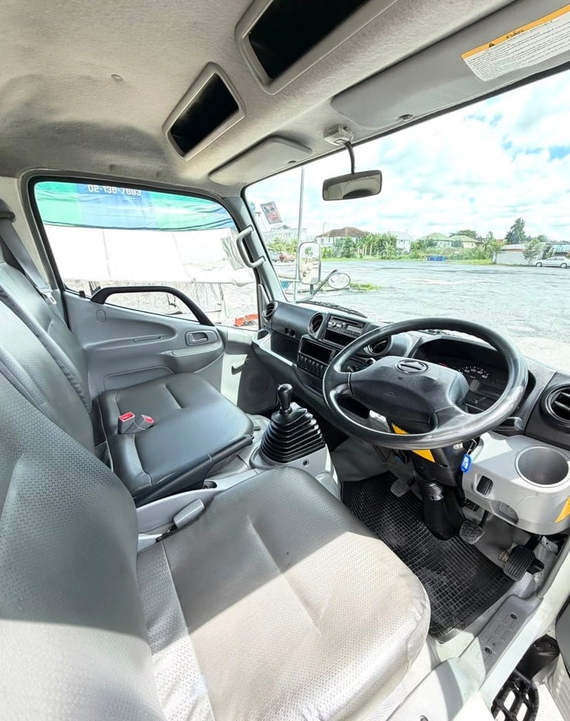 รถ HINO 300 Atom invertor ปี 2562 ( 4 ล้อป้ายเล็ก ไม่ติดเวลา) มือเดียว ออกจากห้าง รถ HINO 300 Atom invertor ปี 2562 ( 4 ล้อป้ายเล็ก ไม่ติดเวลา) มือเดียว ออกจากห้าง