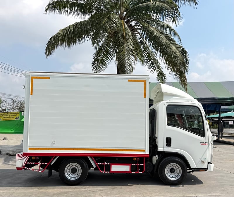 ISUZU NLR 130แรงม้า รถบรรทุก 4ล้อ ตู้แห้ง ปี2018 รถสวยมาก มือเดียว ISUZU NLR 130แรงม้า รถบรรทุก 4ล้อ ตู้แห้ง ปี2018 รถสวยมาก มือเดียว