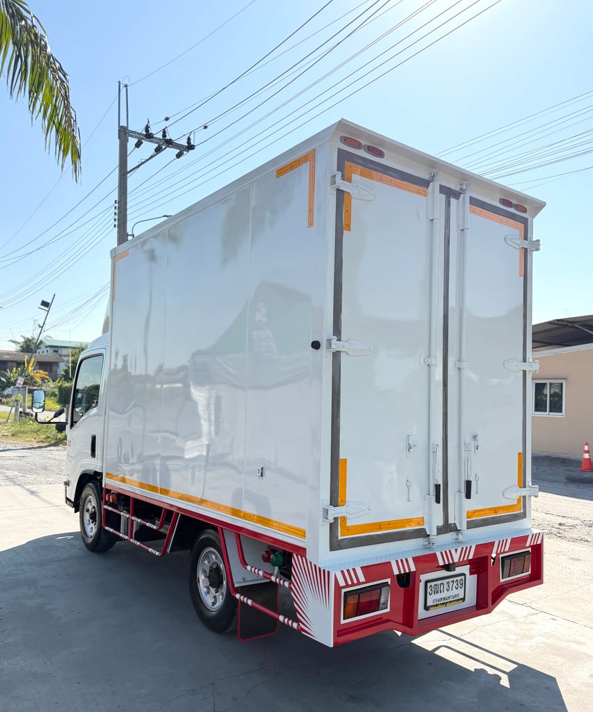 ISUZU NLR 130แรงม้า รถบรรทุก 4 ล้อไม่ติดเวลา ปี 2565 เลขไมล์ 76,752 กม. ISUZU NLR 130แรงม้า รถบรรทุก 4 ล้อไม่ติดเวลา ปี 2565 เลขไมล์ 76,752 กม.