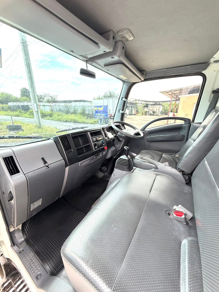 ISUZU NLR 130แรงม้า 2564 ( 4 ล้อไม่ติดเวลา) กระบะคอกสูง ยาว 3.50 ม