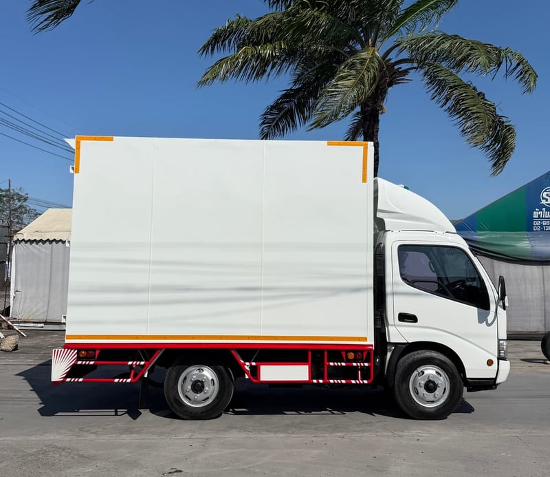 HINO XZU 136แรงม้า รถบรรทุก 4ล้อไม่ติดเวลา ตู้แห้ง ปี2020 HINO XZU 136แรงม้า รถบรรทุก 4ล้อไม่ติดเวลา ตู้แห้ง ปี2020