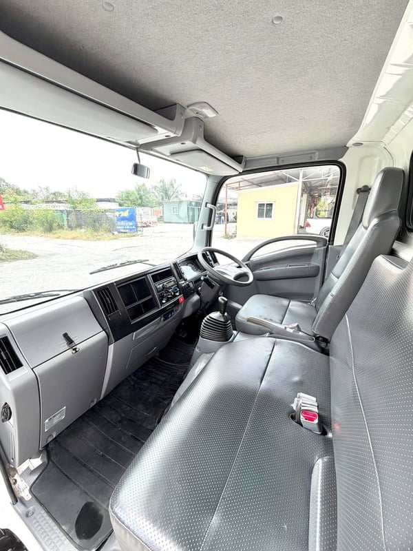 รถ ISUZU NLR 130 แรง ปี 2564  รถห้างแท้   (4 ล้อไม่ติดเวลา)  กะบะคอกสูง ยาว 3.50 ม.กว้าง 1.90 ม. รถสวย มือเดียว 