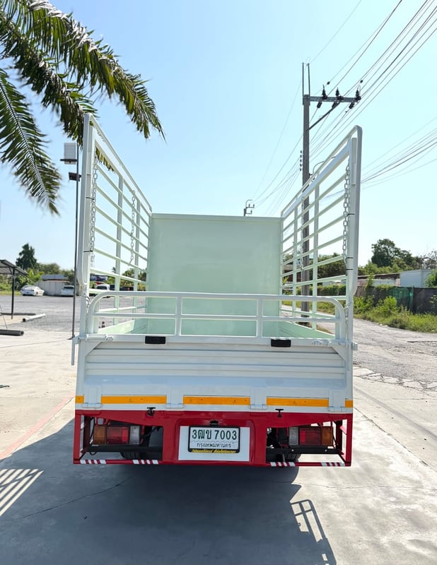 ถ ISUZU NLR 130 แรง ปี 2563  รถห้างแท้  (4 ล้อไม่ติดเวลา) กะบะคอกสูง ยาว 3.30 ม.กว้าง 1.90 ม. รถมือเดียว สวยมาก