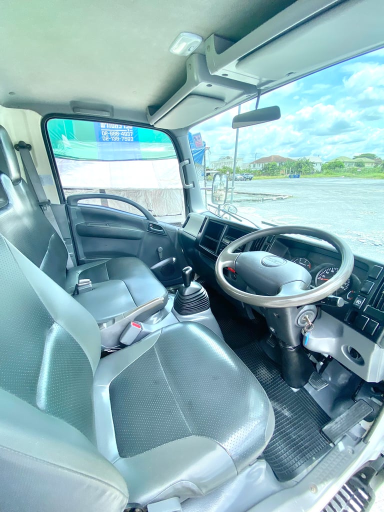 ISUZU NLR 130แรงม้า รถบรรทุก 4ล้อ กระบะเหล็ก ปี2018 ยาว 3.50 ม.