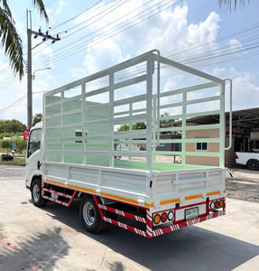รถ ISUZU NLR 130 แรง ปี 2562  รถห้างแท้ (4 ล้อไม่ติดเวลา)  กะบะคอกสูง ยาว 3.50 ม.กว้าง 1.90 ม. มือเดียว สวยมาก