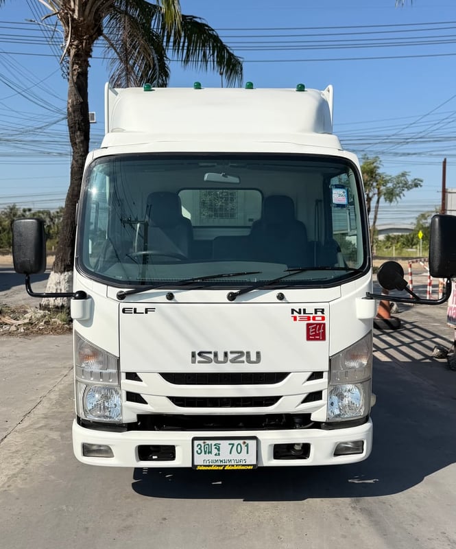 รถ ISUZU NLR 130 แรง ปี 2564  (รถห้างแท้ )  มือเดียว สวยมาก  กะบะเหล็กคอกสูง  ยาว 3.50 ม.กว้าง 1.90 ม.