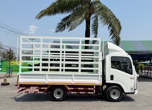 รถ ISUZU NLR 130 แรง ปี 2563  รถห้างแท้  (4 ล้อไม่ติดเวลา) กะบะคอกสูง ยาว 3.50 ม.กว้าง 1.90 ม. รถมือเดียว สวยมาก