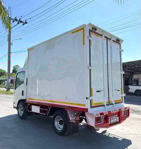 ISUZU NLR 130 แรงม้า รถบรรทุก 4 ล้อไม่ติดเวลา ตู้แห้ง ปี 2563 ISUZU NLR 130 แรงม้า รถบรรทุก 4 ล้อไม่ติดเวลา ตู้แห้ง ปี 2563