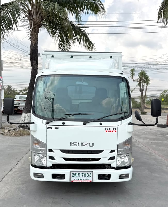 ISUZU NLR 130แรงม้า  4ล้อไม่ติดเวลา ตู้แห้ง 10 บาน  ปี2019 ไมล์ 95,000