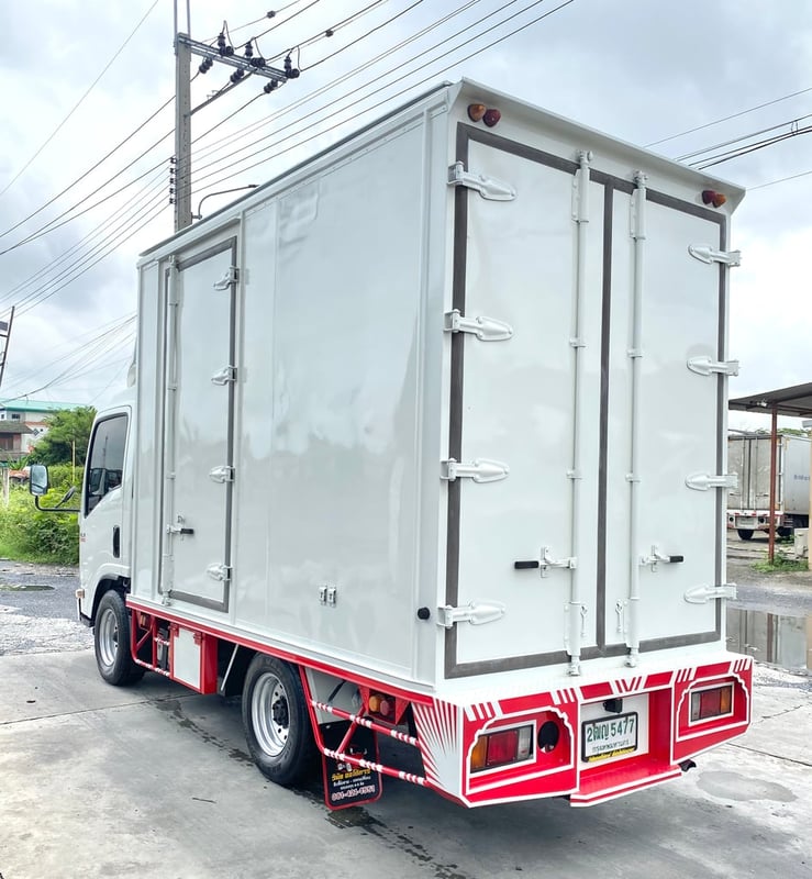 ISUZU NLR 130แรงม้า รถบรรทุก 4ล้อ ตู้แห้ง ปี2018 เลขไมล์ 72,359 กม. ISUZU NLR 130แรงม้า รถบรรทุก 4ล้อ ตู้แห้ง ปี2018 เลขไมล์ 72,359 กม.