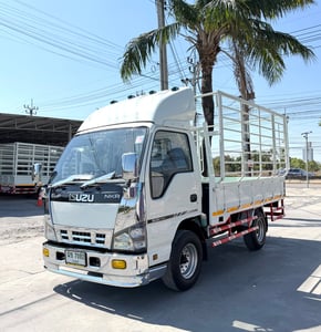 ISUZU NKR 100แรงม้า รถบรรทุก 4ล้อ กระบะคอกสูง ปี2006