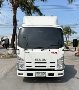 รถ ISUZU NLR 130 แรง ปี 2559 (รถห้างแท้ ) (4 ล้อไม่ติดเวลา) กะบะเหล็กเปิด 3 ด้าน ยาว 3.50 ม. กว้าง 2.00 ม. รถมือเดียว สวยมาก