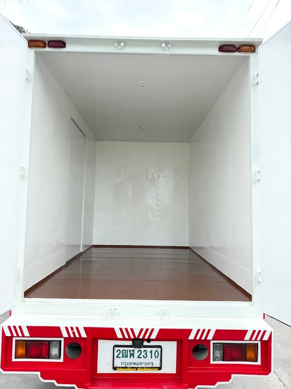 รถ ISUZU NLR 130 แรง ปี 2563  รถห้างแท้ (4 ล้อไม่ติดเวลา) รุ่นใหม่ ไมล์น้อย 