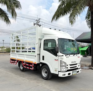 รถ ISUZU NLR 130 แรง ปี 2563   รถห้างแท้  (4 ล้อไม่ติดเวลา) มือเดียว สวยมาก กะบะคอกสูง ยาว 3.50 ม.กว้าง 1.90 ม.