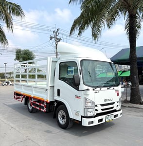รถ ISUZU NLR 130 แรง ปี 2564 รถห้างแท้ (4 ล้อไม่ติดเวลา) กะบะคอกสูง ยาว 3.50 ม. กว้าง 1.95 ม. รถสวย มือเดียว