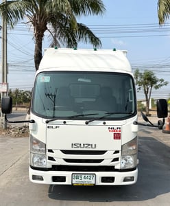 รถ ISUZU NLR 130 แรง ปี 2564  (รถห้างแท้ )  #ตู้แห้ง10บาน ยาว3.20 ม.กว้าง 1.90 ม. รถสวยมาก มือเดียว