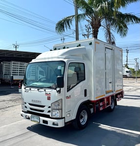 รถ ISUZU NLR 130 แรง ปี 2561 รถห้างแท้ (4 ล้อไม่ติดเวลา)
