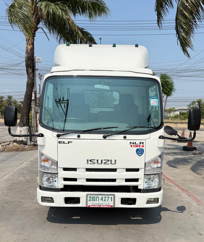 รถ ISUZU NLR 130 แรง ปี 2560 (รถห้างแท้ ) (4 ล้อไม่ติดเวลา) กะบะเหล็กเปิด 3 ด้าน ยาว3.50 ม. กว้าง1.95 ม. รถสวย มือเดียว
