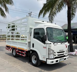 รถ ISUZU NLR 130 แรง ปี 2564  รถห้างแท้   (4 ล้อไม่ติดเวลา)  กะบะคอกสูง ยาว 3.50 ม.กว้าง 1.90 ม. รถสวย มือเดียว 