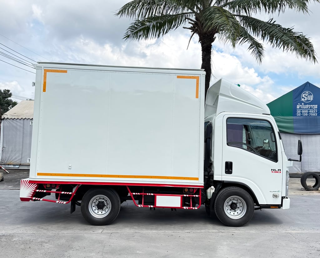 รถ ISUZU NLR 130 แรง ปี 2563  (รถห้างแท้ ) (4 ล้อไม่ติดเวลา) รุ่นใหม่  ไมล์น้อย รถสวย มือเดียว