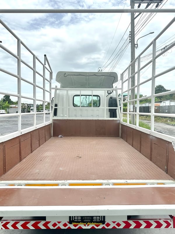 ISUZU NLR 130แรงม้า รถบรรทุก 4ล้อ กระบะคอกสูง ปี2009