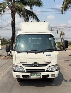 รถ HINO 300 ATOM ( 4 ล้อป้ายเล็กไม่ติดเวลา) ปี 2561  รถสวย ไมล์น้อย มือเดียว  ออกจากห้าง