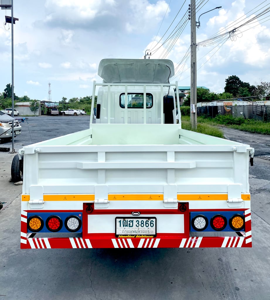 รถ ISUZU NLR 130 แรงม้า ปี 2560 รถบรรทุก 4 ล้อ กระบะเหล็ก ยาว 3.50 ม.