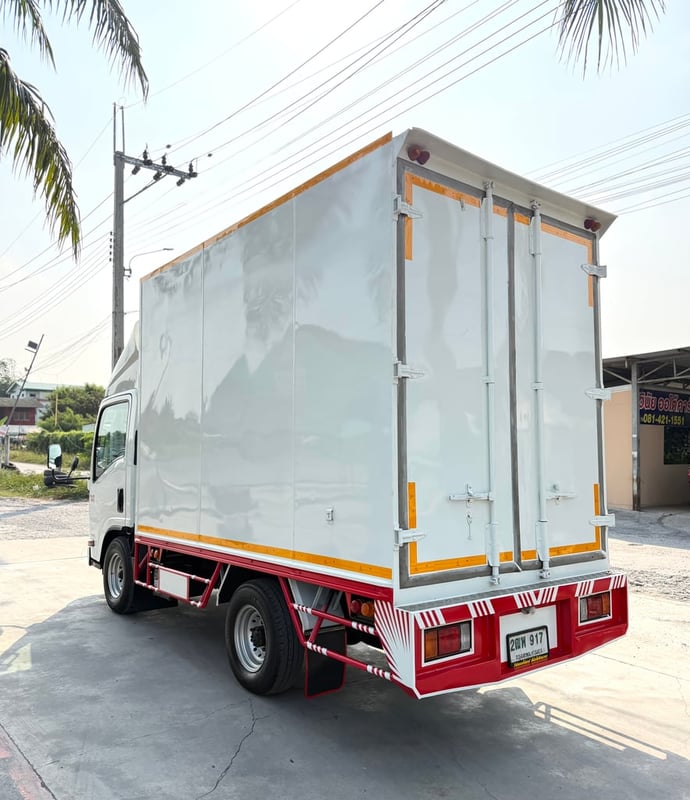 รถ ISUZU NLR 130 แรง ปี 2562  รถห้างแท้  (4 ล้อไม่ติดเวลา) มือเดียว สวยมาก