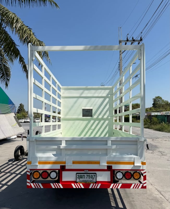 รถ ISUZU NLR 130 แรง ปี 2563 กะบะเหล็กคอกสูง  ยาว 3.50 ม.กว้าง 2.00 ม. รถสวย มือเดียว