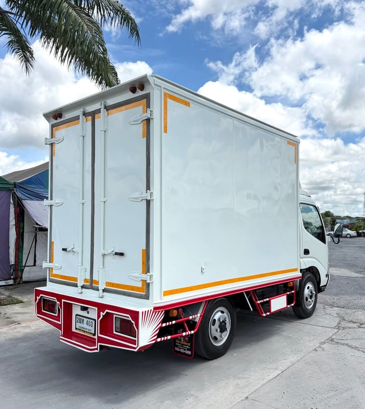 HINO XZU 136แรงม้า รถบรรทุก 4ล้อ ตู้แห้ง ปี2020