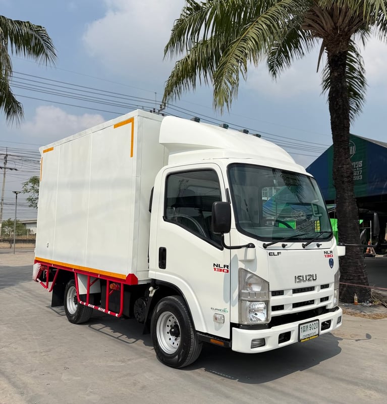ISUZU NLR 130แรงม้า (รถบรรทุก 4ล้อไม่ติดเวลา) ตู้แห้ง ปี 2559