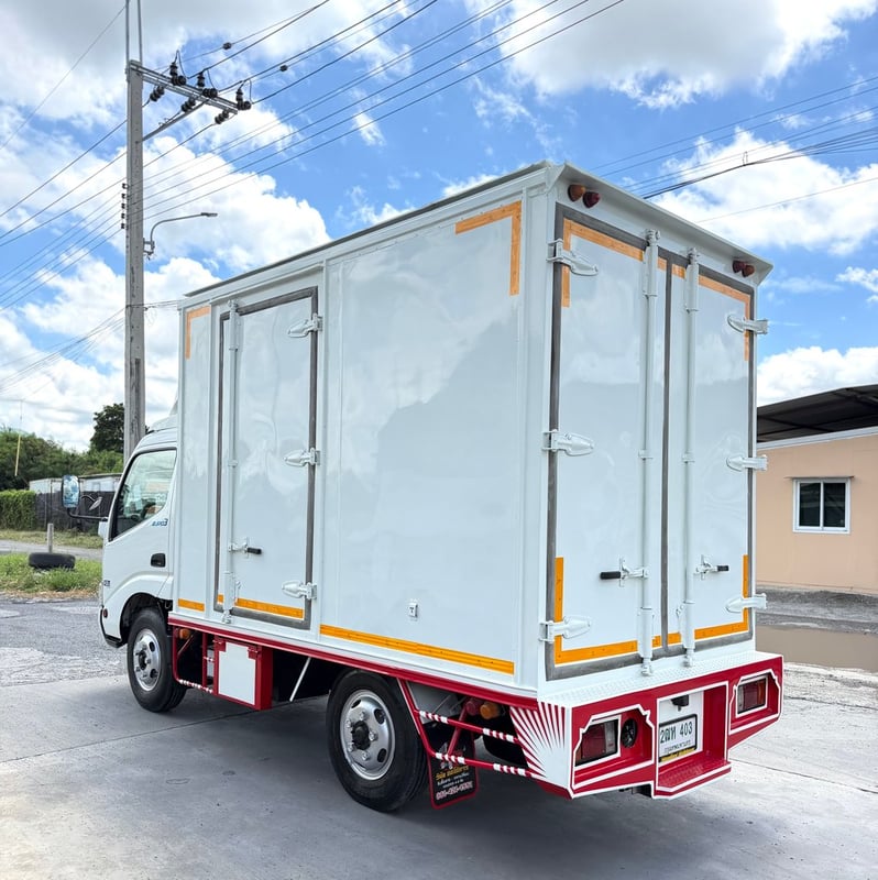 HINO XZU 136แรงม้า รถบรรทุก 4ล้อ ตู้แห้ง ปี2020