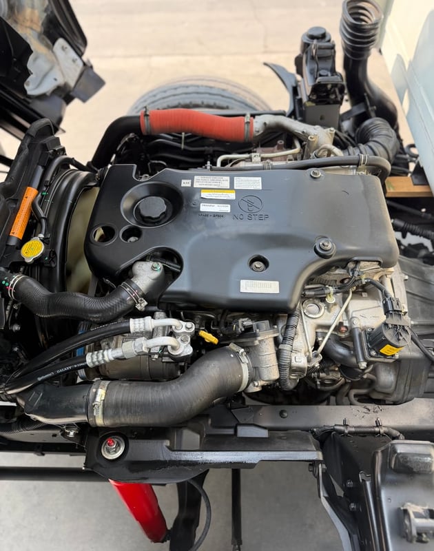 รถ ISUZU NLR 130 แรง ปี 2560 (รถห้างแท้ ) (4 ล้อไม่ติดเวลา) กะบะเหล็กเปิด 3 ด้าน ยาว3.50 ม. กว้าง1.95 ม. รถสวย มือเดียว