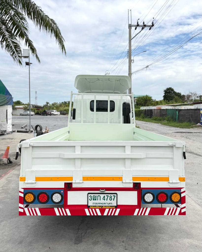 ISUZU NLR 130 แรงม้า รถบรรทุก 4ล้อไม่ติดเวลา กระบะเหล็ก ยาว 3.50 ม. ปี 2563
