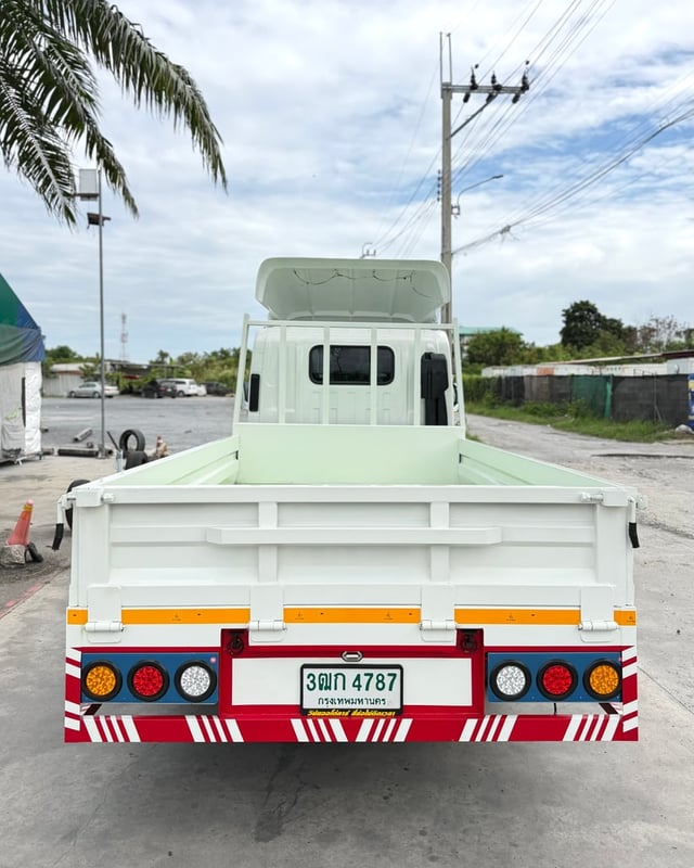 ISUZU NLR 130 แรงม้า รถบรรทุก 4ล้อไม่ติดเวลา กระบะเหล็ก ยาว 3.50 ม. ปี 2563