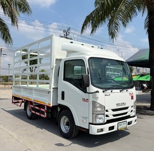 รถ ISUZU NLR 130 แรง ปี 2562  รถห้างแท้ (4 ล้อไม่ติดเวลา)  กะบะคอกสูง ยาว 3.50 ม.กว้าง 1.90 ม. มือเดียว สวยมาก