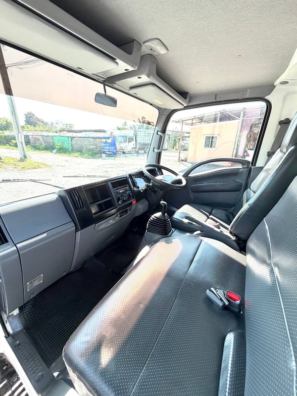 ISUZU NLR 130แรงม้า รถบรรทุก 4 ล้อไม่ติดเวลา ปี 2565 เลขไมล์ 76,752 กม.