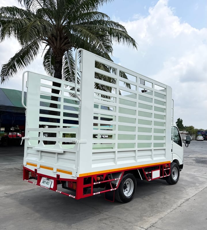HINO XZU 136 แรงม้า  4ล้อไม่ติดเวลา  ปี 2564 กะบะเหล็กคอกสูง ยาว 3.50 ม.
